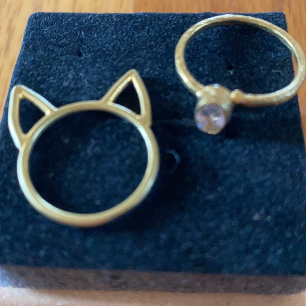Bundle of Two Gold Rings - Picture 2 of 2
